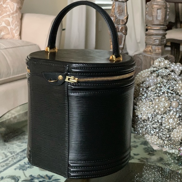 Vintage Authentic Cannes, Louis Vuitton. - Picture 3 of 8